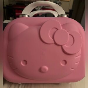 Hello kitty hard case multifunctional case can be used for makeup or anything.